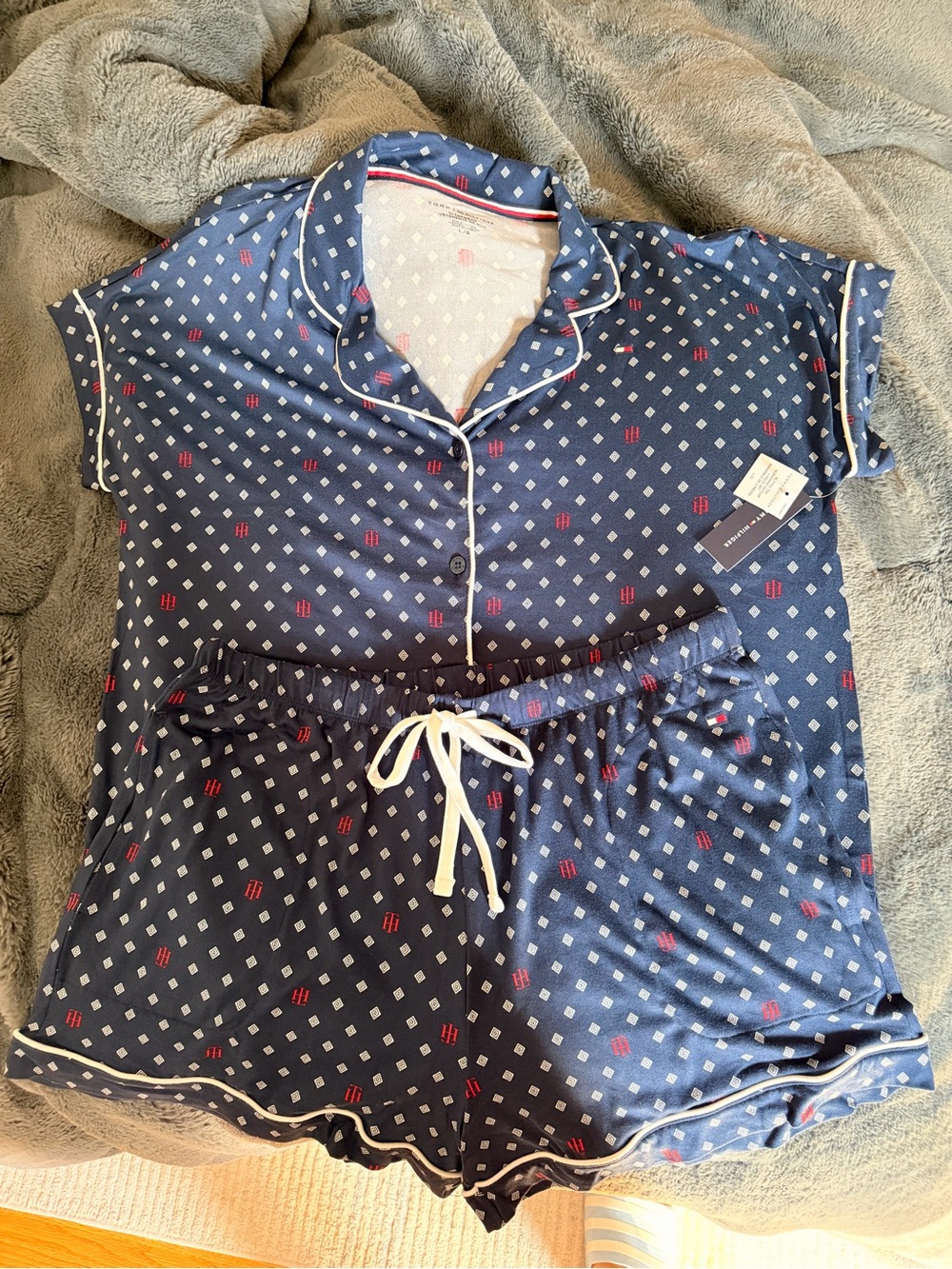 Tommy Hilfiger Women's Navy Blue Printed Short Pajama Set